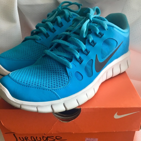 Nike Shoes - Women Shoes